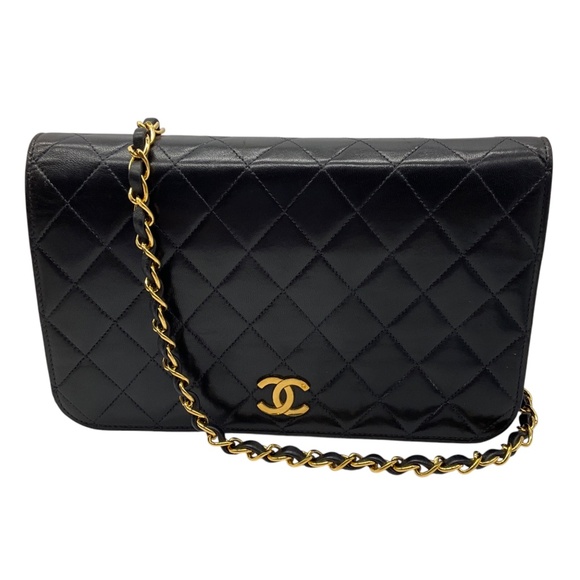 CHANEL VINTAGE BLACK / GOLD HARDWARE QUILTED LEATHER CHAIN STRAP FLAP HANDBAG - Picture 1 of 16
